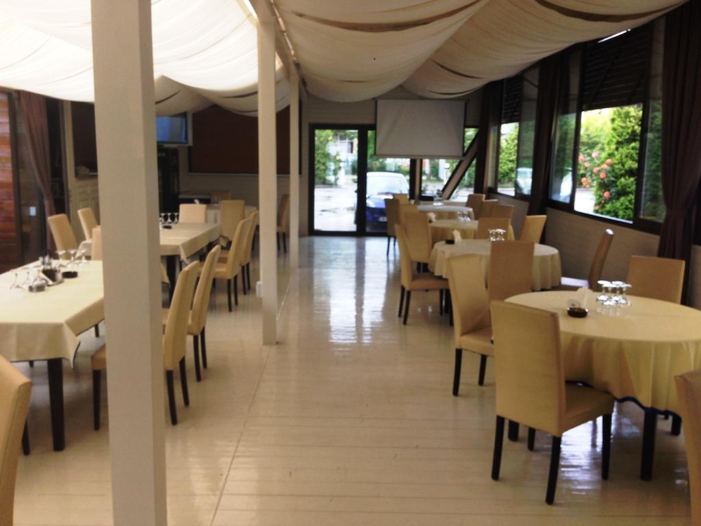 Hotel Pacific Timişoara Extérieur photo